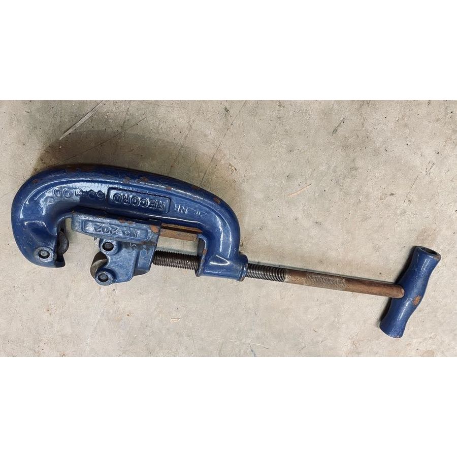 The IRWIN Record 202 Roller Pipe Cutter 50mm (2in) (R202) Second Hand